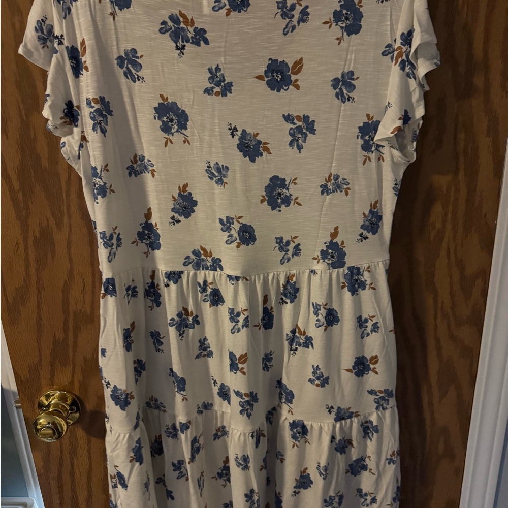 Cream Midi Dress with Blue Floral Print and V-Neck, Large- NWT! - Picture 6 of 10